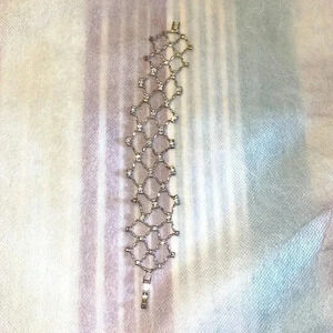 Cute shining stones bracelet